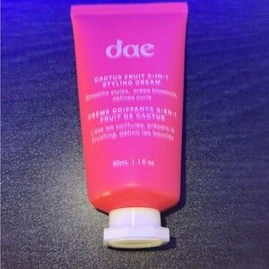 DAE styling cream